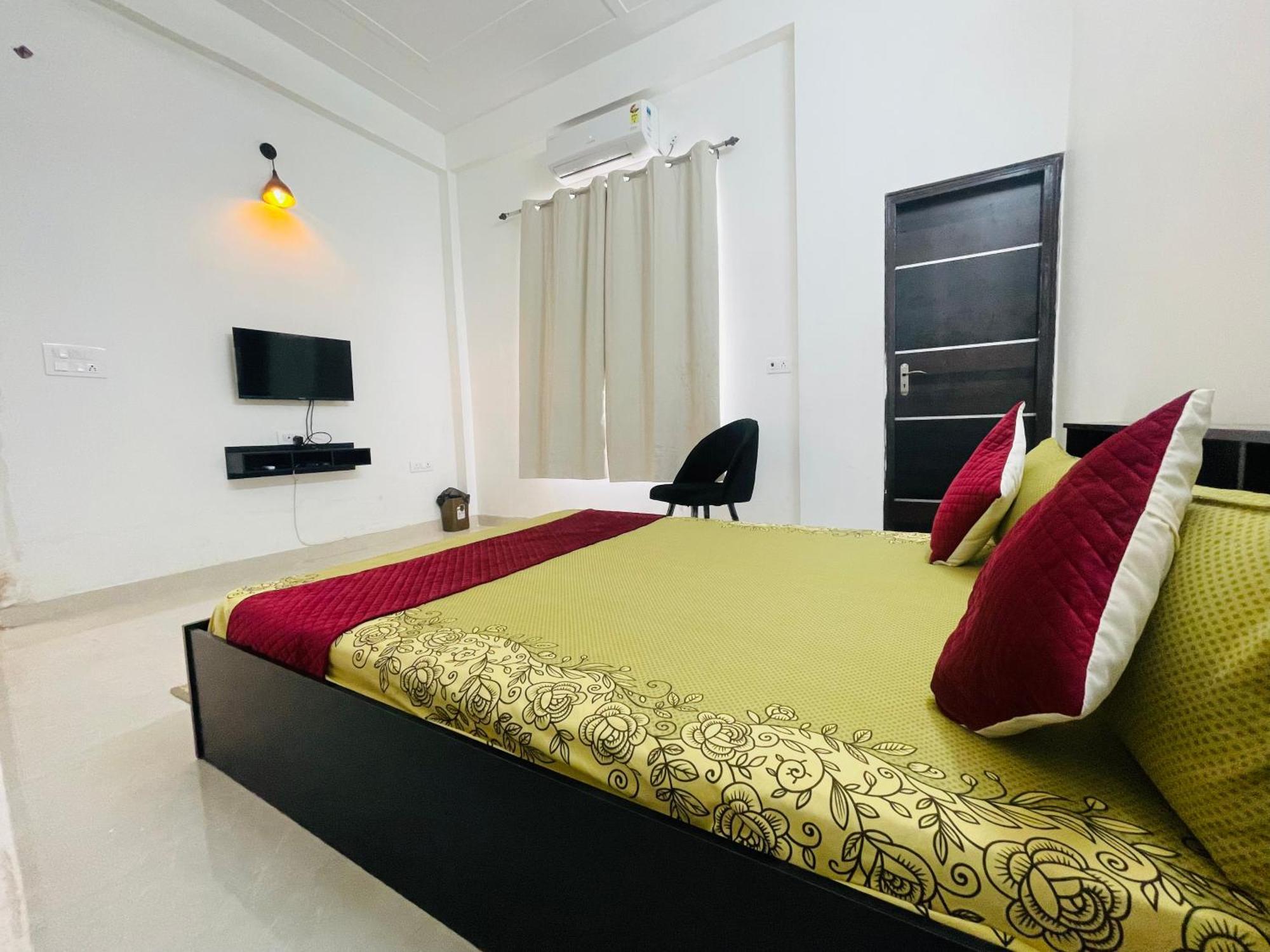 Atulyam Stays Sushant Golf City Лакнау Екстериор снимка