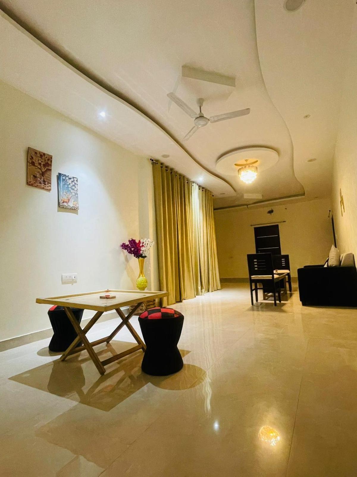 Atulyam Stays Sushant Golf City Лакнау Екстериор снимка