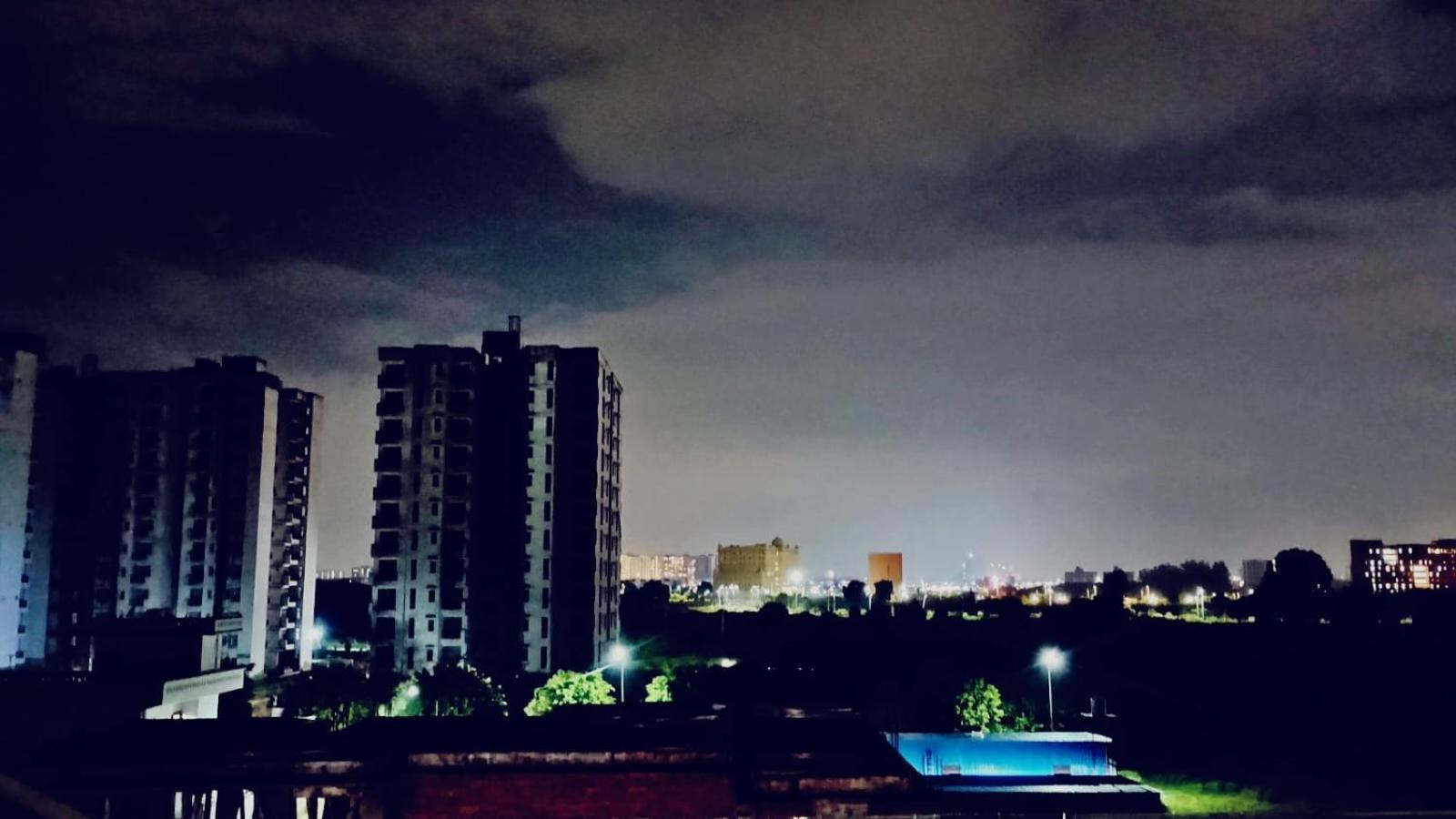 Atulyam Stays Sushant Golf City Лакнау Екстериор снимка